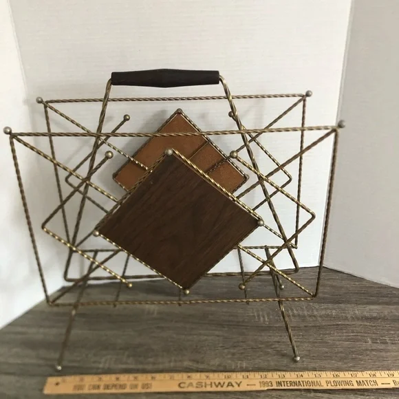 Vintage MCM Magazine Rack - Picture 11 of 13